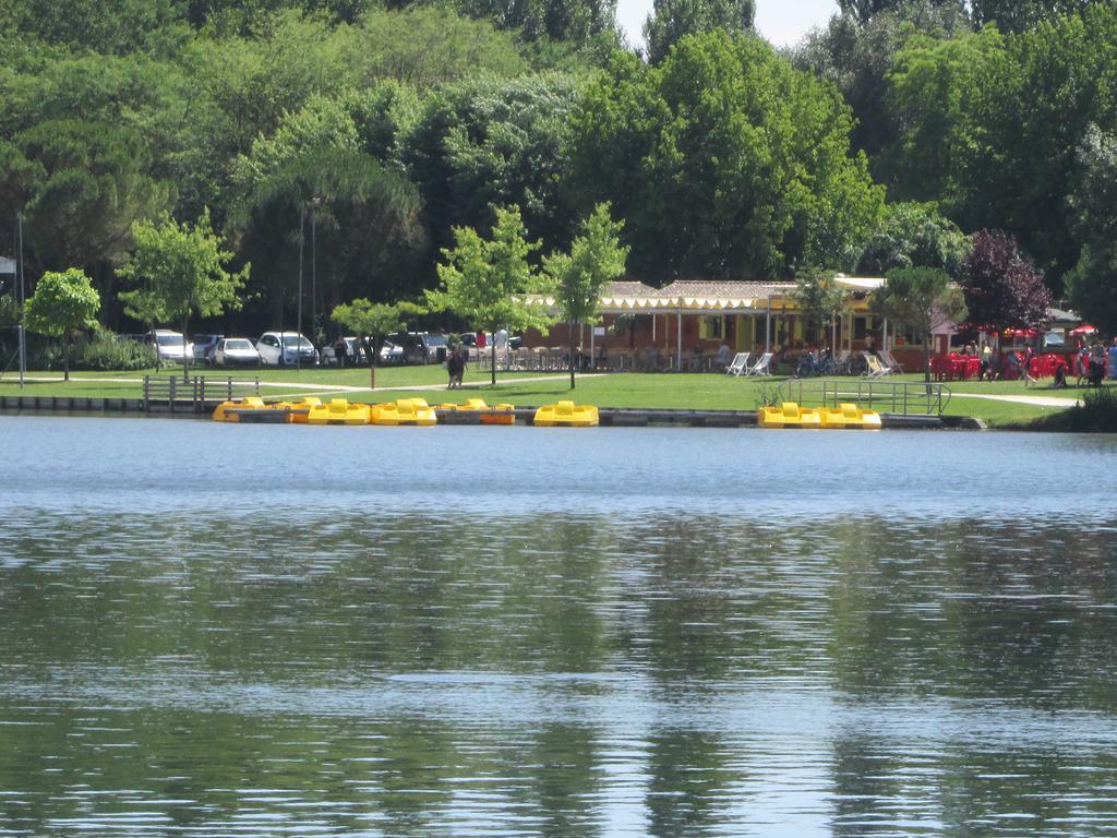 Campsite Val De Boutonne Saint-Jean-d'Angely